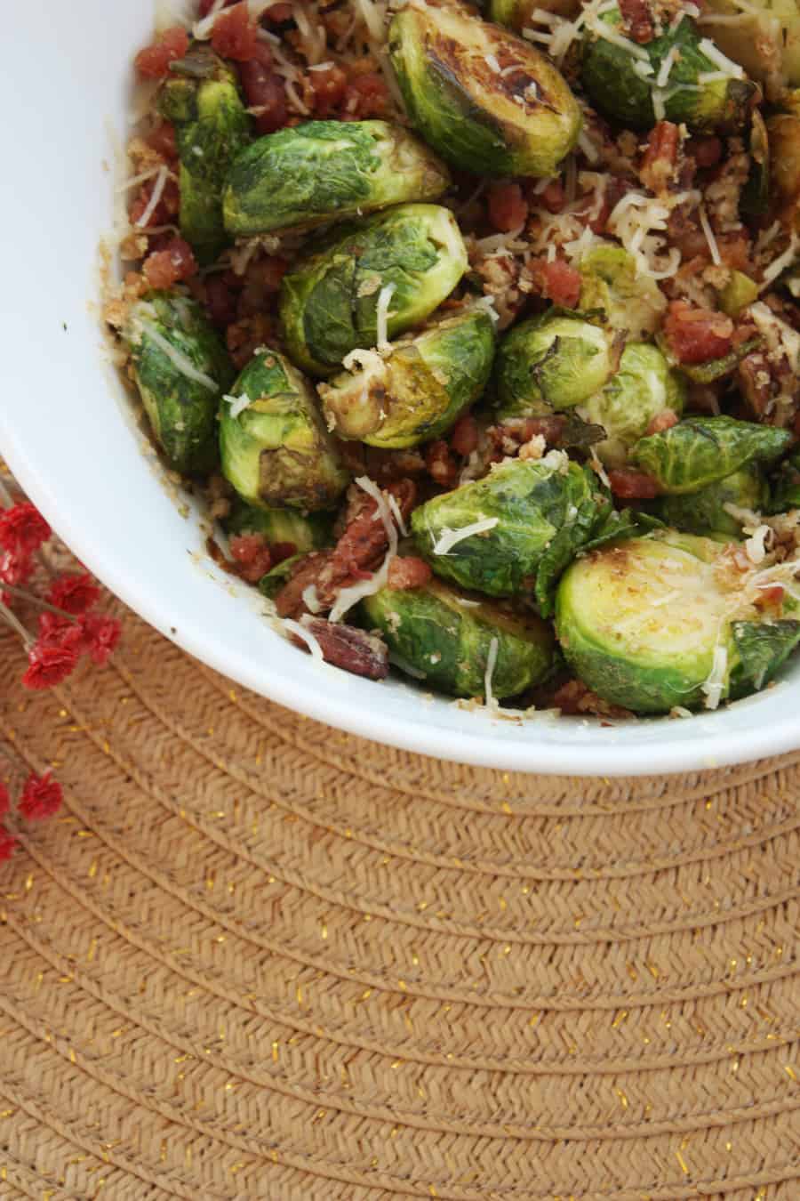 Pan fried brussel sprouts with all the fixings: I used to hate brussel sprouts, but now? I absolutely love and crave them. This recipe is definitely one to repeat! | via Autumn All Along