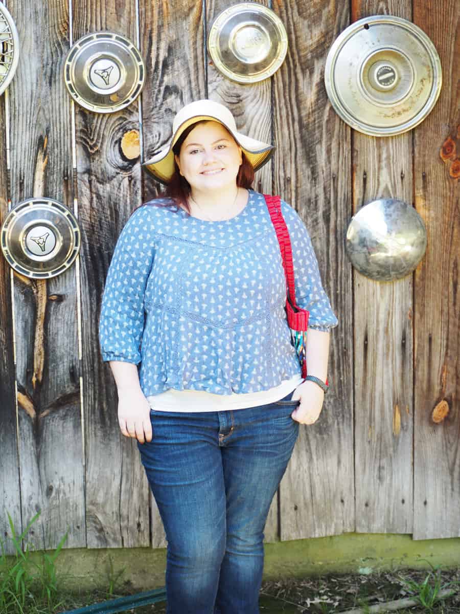 My comfy summer casual outfit for the summer! I love swing shirts, a bright purse, sandals, a sun hat, and flip flops. It keeps my cool in the Georgia heat! #howweworeit | via Autumn All Along
