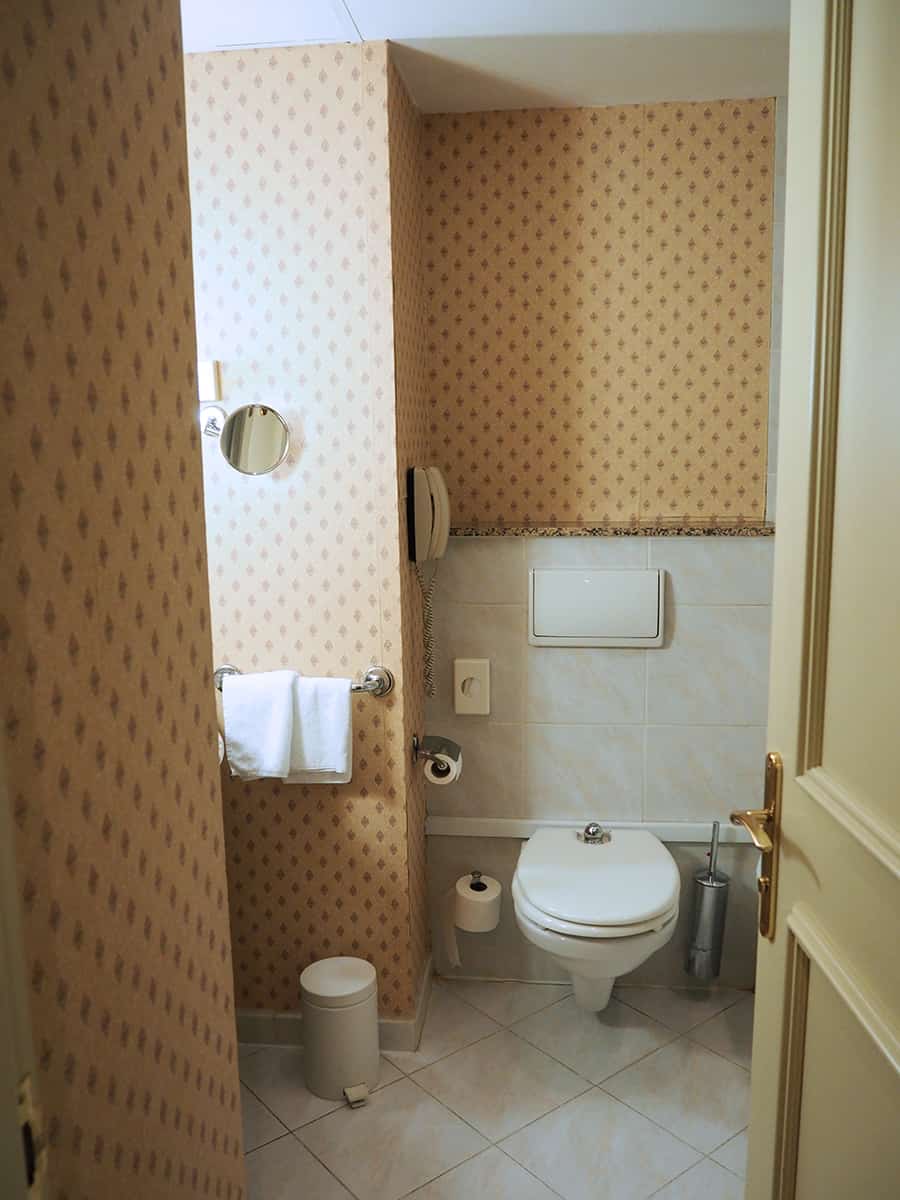 Our bathroom in Hotel Lev in Ljubljana, Slovenia. This was a nice hotel with a great breakfast bar! | via Autumn All Along