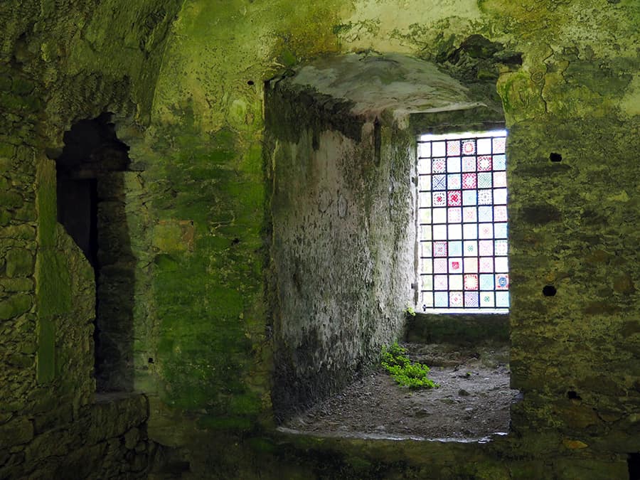 the inside of Blarney Castle in Ireland | via Autumn All Along