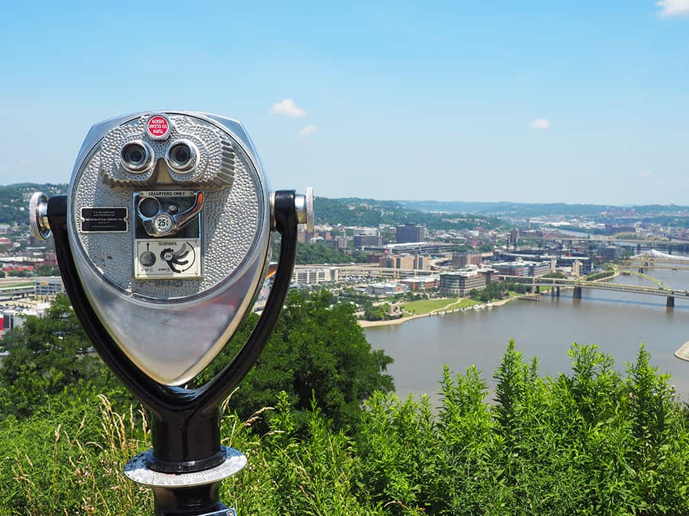 This is the view of Pittsburgh, Pennsyvanila after a short walk from the Duquesne Incline furnicular. The funicular opened in 1877 and was almost closed permanently in 1962, but was reopened and repaired. It is now Pittsburgh's most popular tourist attraction. | affordable family day trip + places to visit in Pittsburgh, Pennsylvania via Autumn All Along