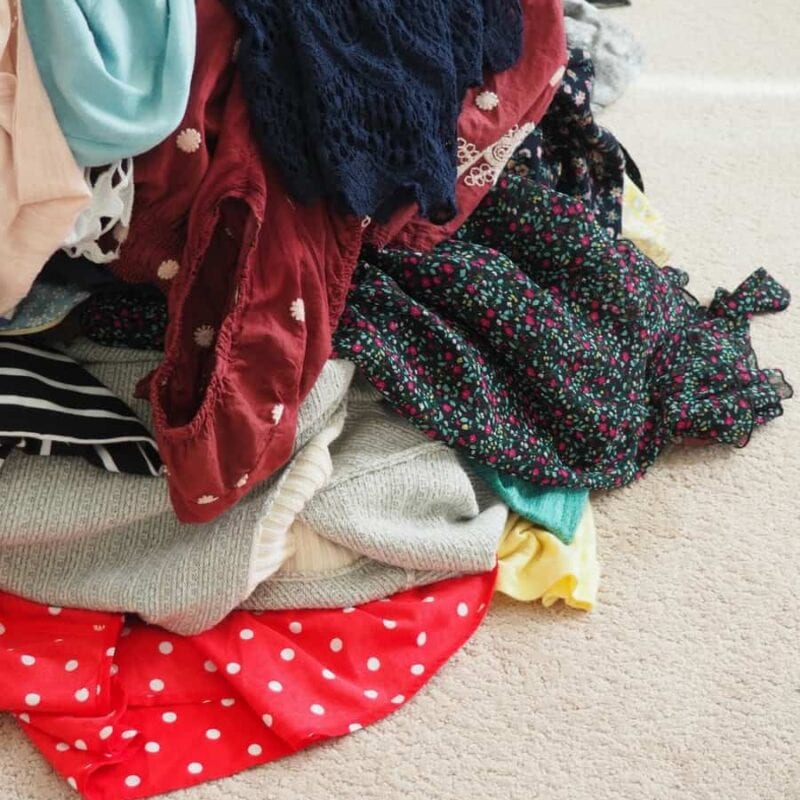 my closet purge and how you can easily do it too! | via Autumn All Along