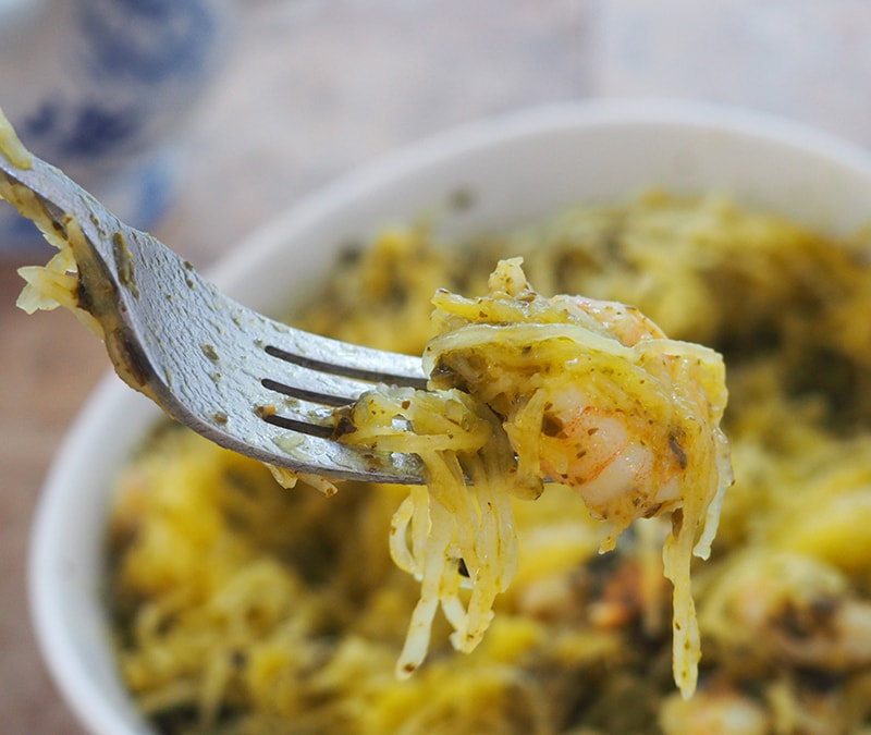 3 ingredient keto friendly spaghetti squash | via Autumn All Along